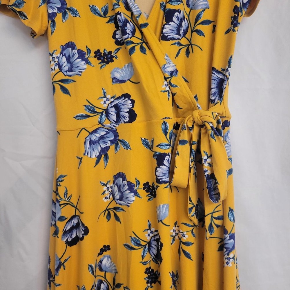 By & By Juniors Floral Yellow and Blue High Low Super Soft Faux Wrap Dress - Picture 3 of 10
